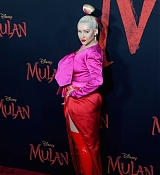 Christina_Aguilera_-_Disney_s_Mulan_Premiere_in_Hollywood2C_California__-_March_9-73.jpg