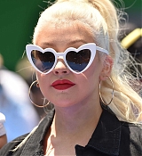 Christina_Aguilera_-__Emoji__Premiere_in_Los_Angeles_on_July_23-163.jpg