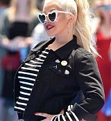 Christina_Aguilera_-__Emoji__Premiere_in_Los_Angeles_on_July_23-166.jpg