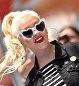 Christina_Aguilera_-__Emoji__Premiere_in_Los_Angeles_on_July_23-171.jpg