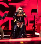 Christina_Aguilera_Performs_At_The_O2_Arena_28429.jpg