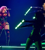 Christina_Aguilera_Performs_At_The_O2_Arena_284729.jpg