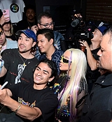 Christina_Aguilera_X_Fun_Wine_LA_Pride_Pop_Up_28229.jpg