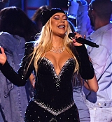 Latin_Grammy_Performance02.jpg